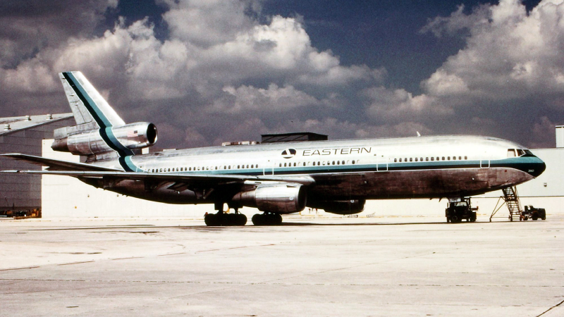 Illustration for article titled 27 Stylish Airliner Liveries From The Past